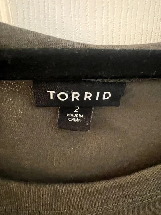 torrid olive cold-shoulder floral graphic tank with blush accents - Picture 2 of 6